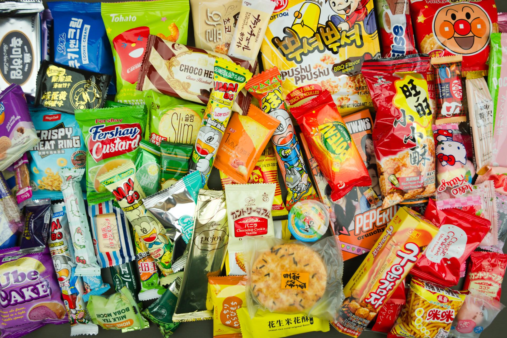 Feast Box Mystery Asian Snack Haul
